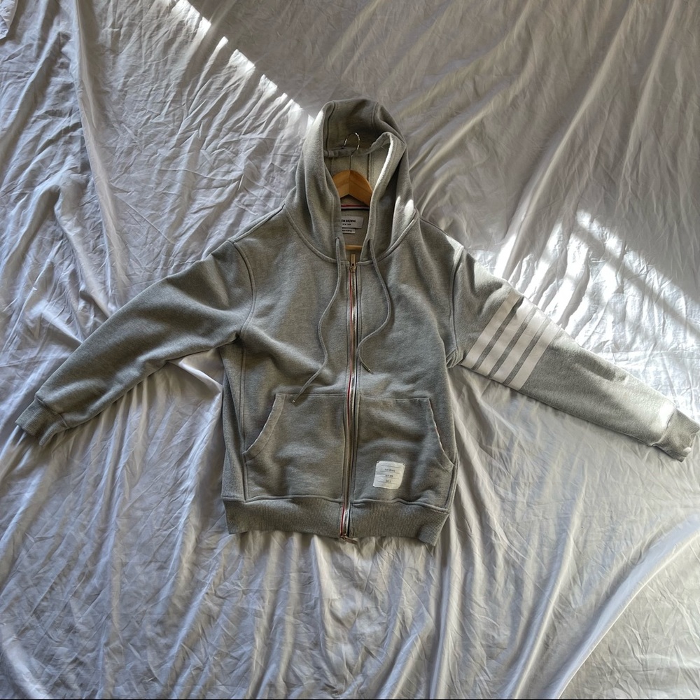 (IMITATION) thom browne zip up hoodie (M)
